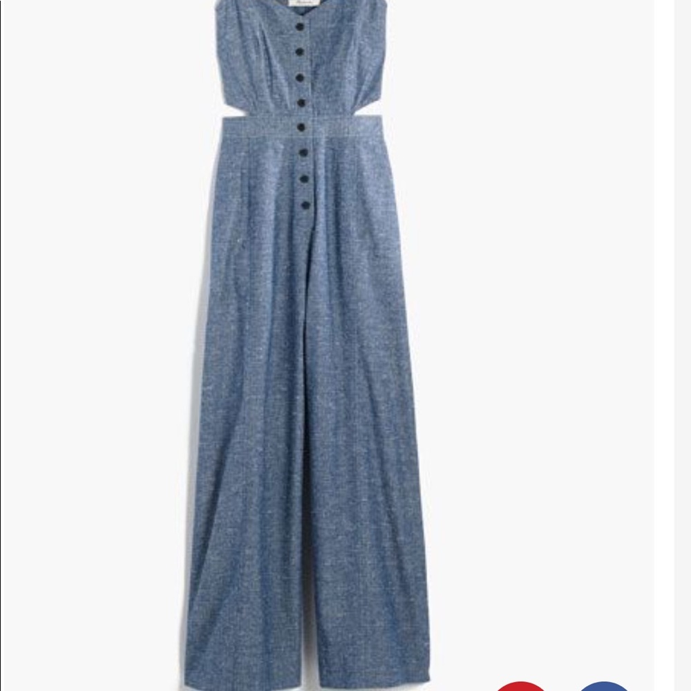ISO Madewell chambray jumpsuit in 2 or 4